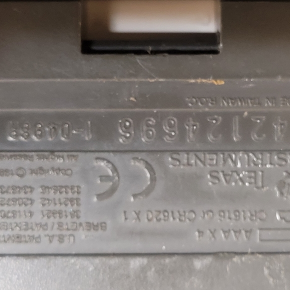 Texas Instruments TI-82 Graphing Calculator with Hard Case - Picture 5 of 5